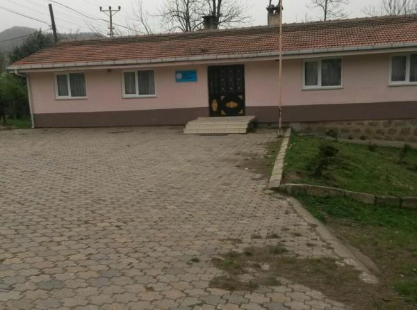 Kırgıl İlkokulu Fotoğrafı
